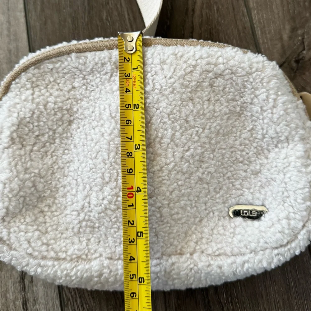 Lolë Crossbody Bag Cream / Tan Sherpa Unisex Belt Bag Adjustable Fanny Pack